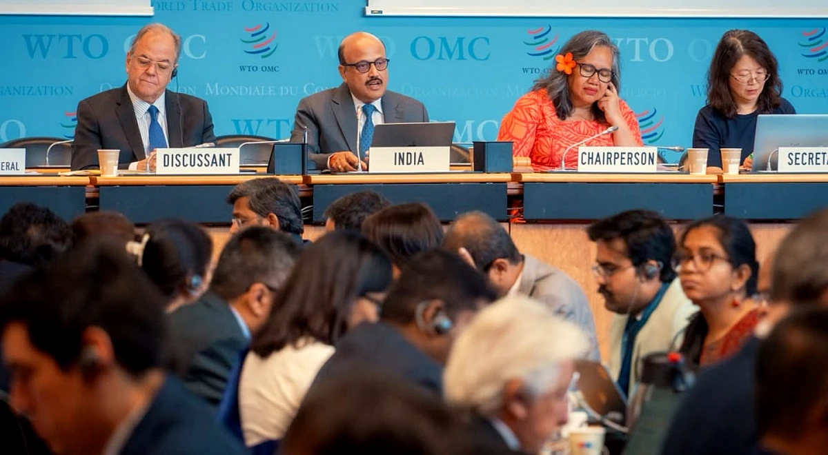 विदेशी मुद्रा जमा अभियान की समीक्षा के लिए वित्त मंत्री सीतारमण पीएसबी प्रमुखों से मुलाकात करेंगी